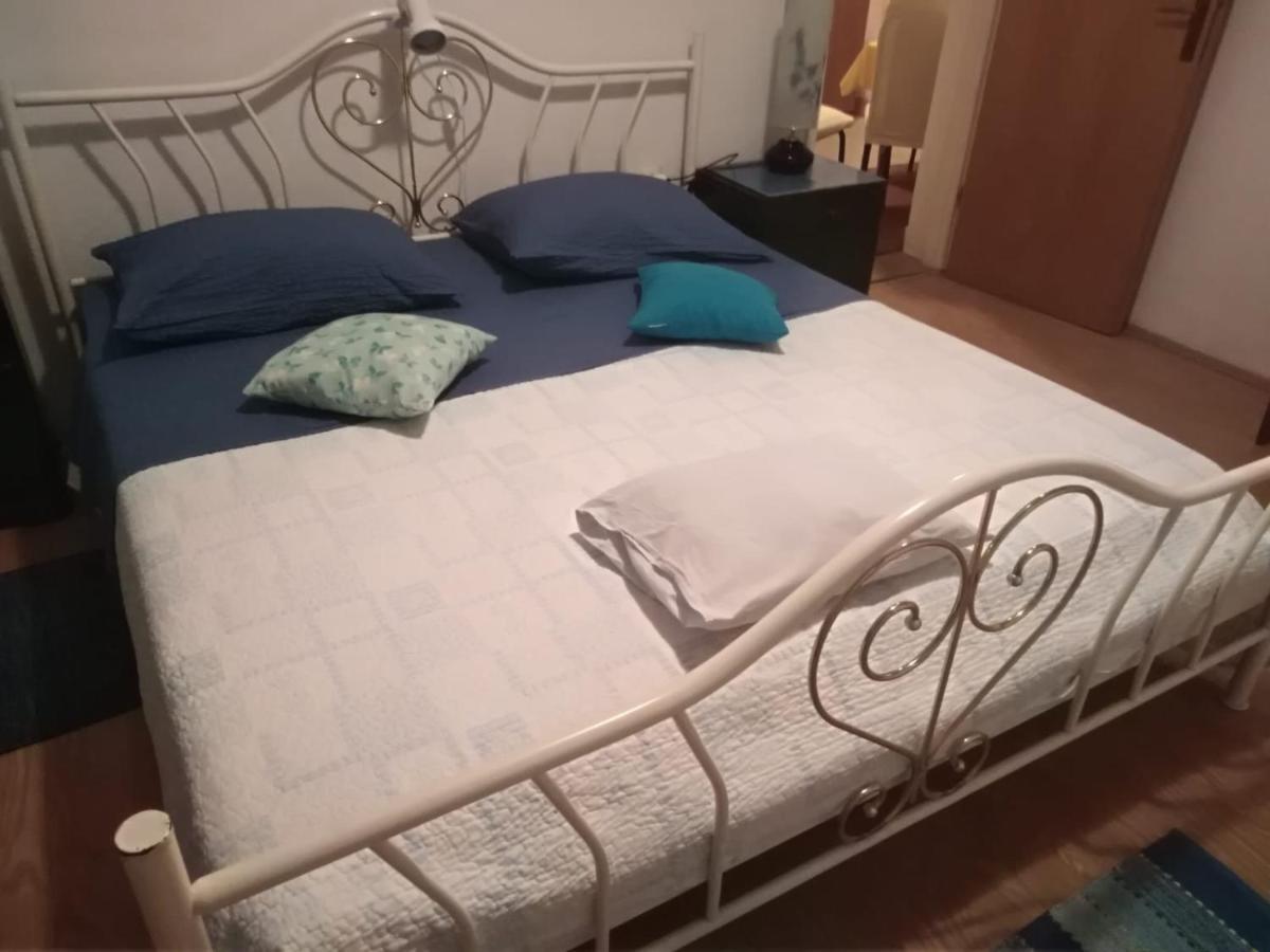 Apartmani Kunjasic Тръстеник Екстериор снимка