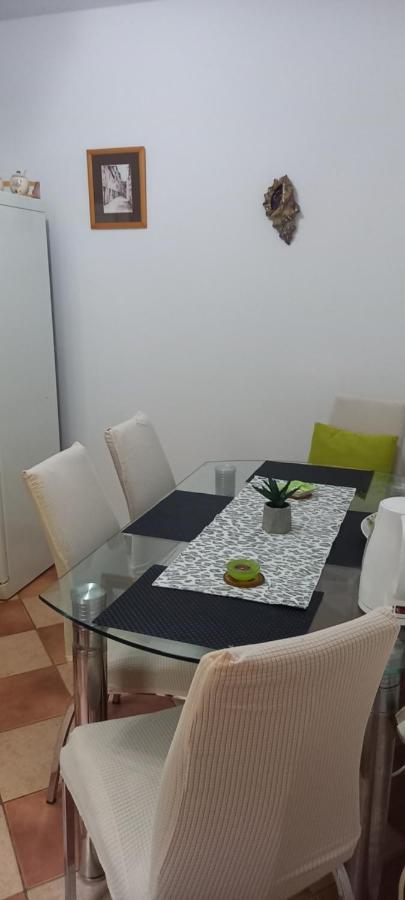 Apartmani Kunjasic Тръстеник Екстериор снимка